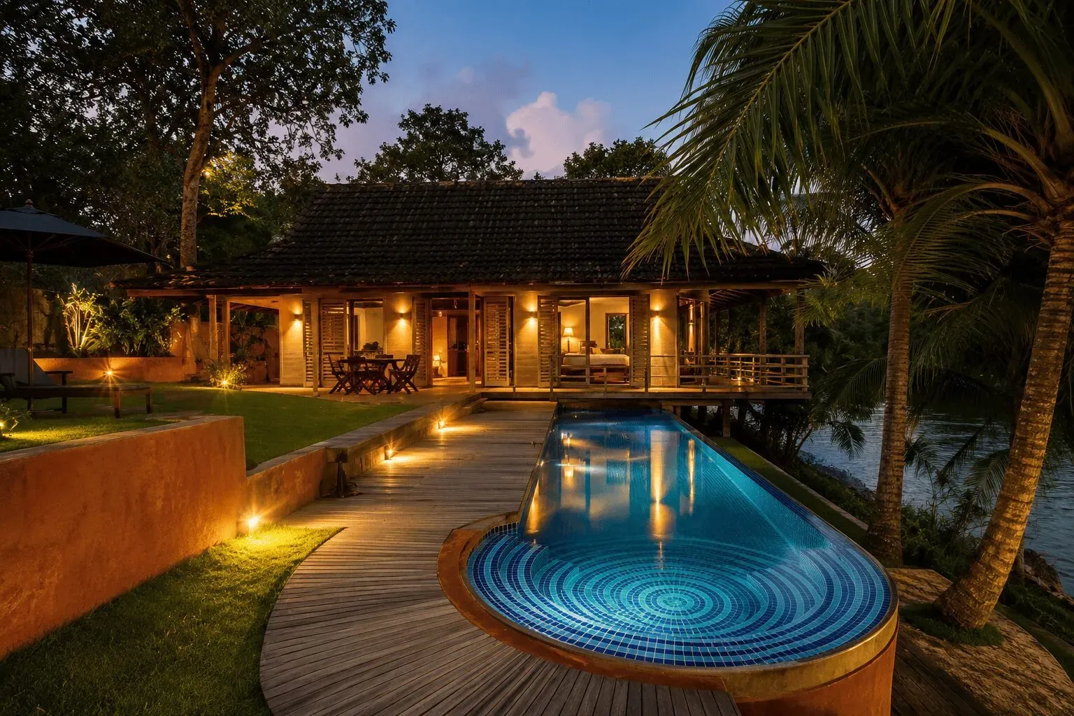 Lou Moon Eco Luxury Resort