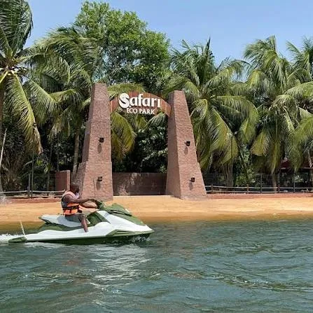 Aqua Safari Resort : Full-Day Ada Escape