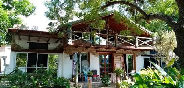 Kokrobite Garden Restaurant  