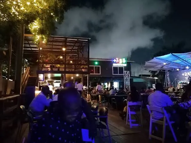 +233 Jazz Bar & Grill