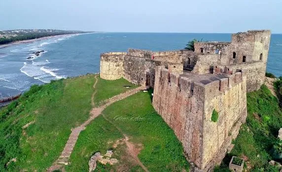 Fort Amsterdam, Abandze
