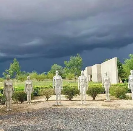     Nkyinkyim Museum 