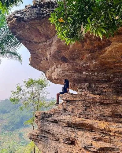     Umbrella Rock